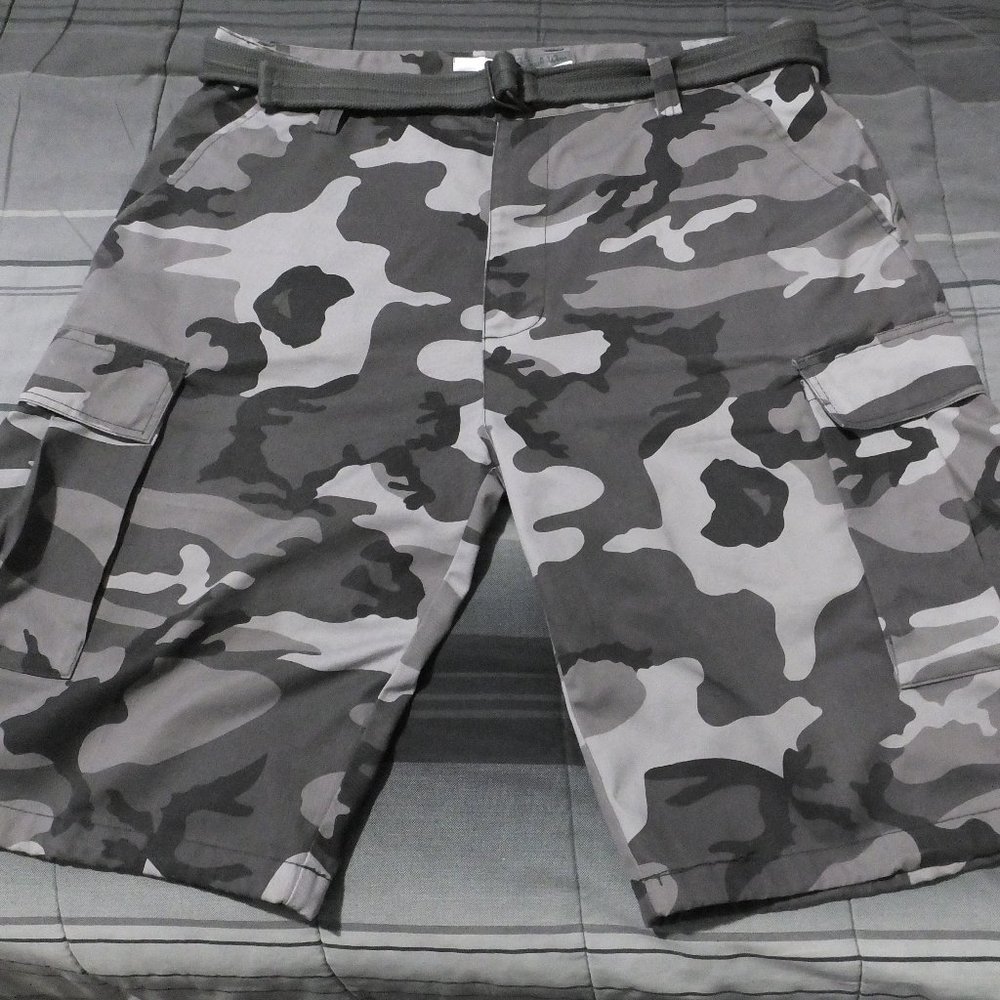 Vintage Grey Camouflage Cargo Shorts Size 42